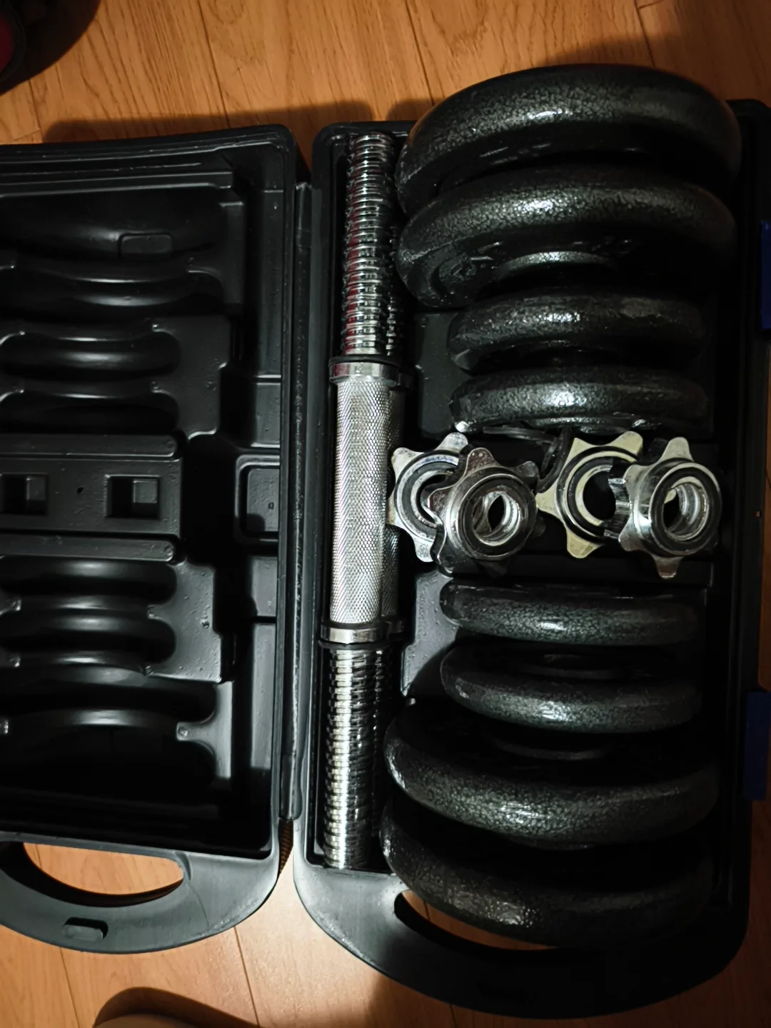 Adjustable Dumbbell Set image indicator(3)