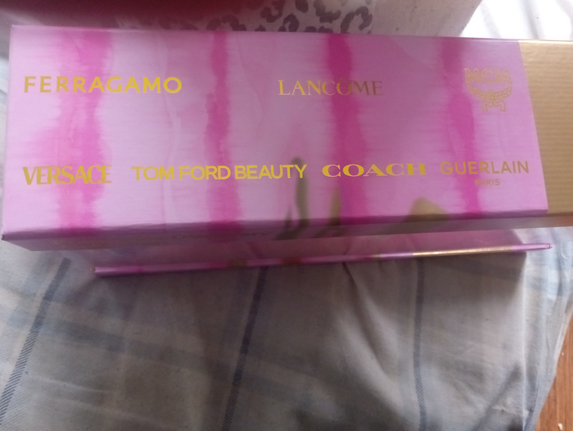 Fragrances for sale - photo 2