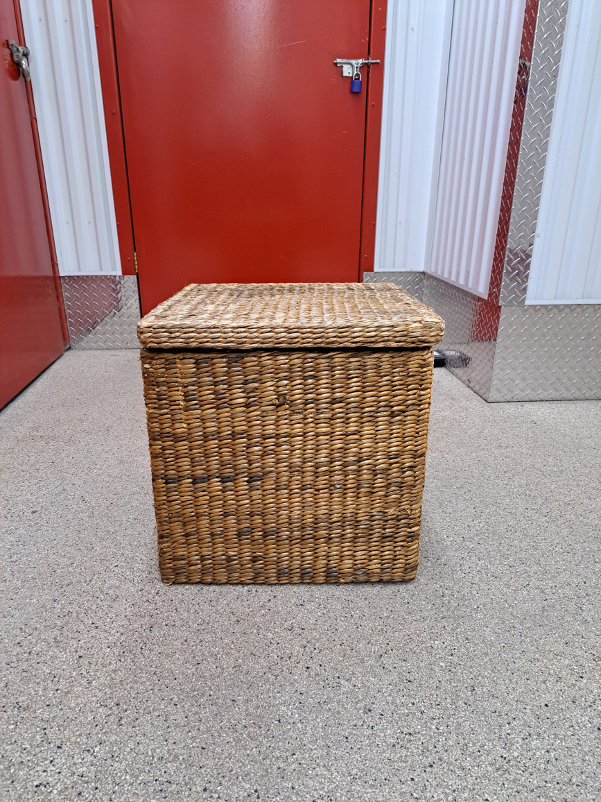 LAST weekend!! Wicker Basket with Handle & more - photo 5