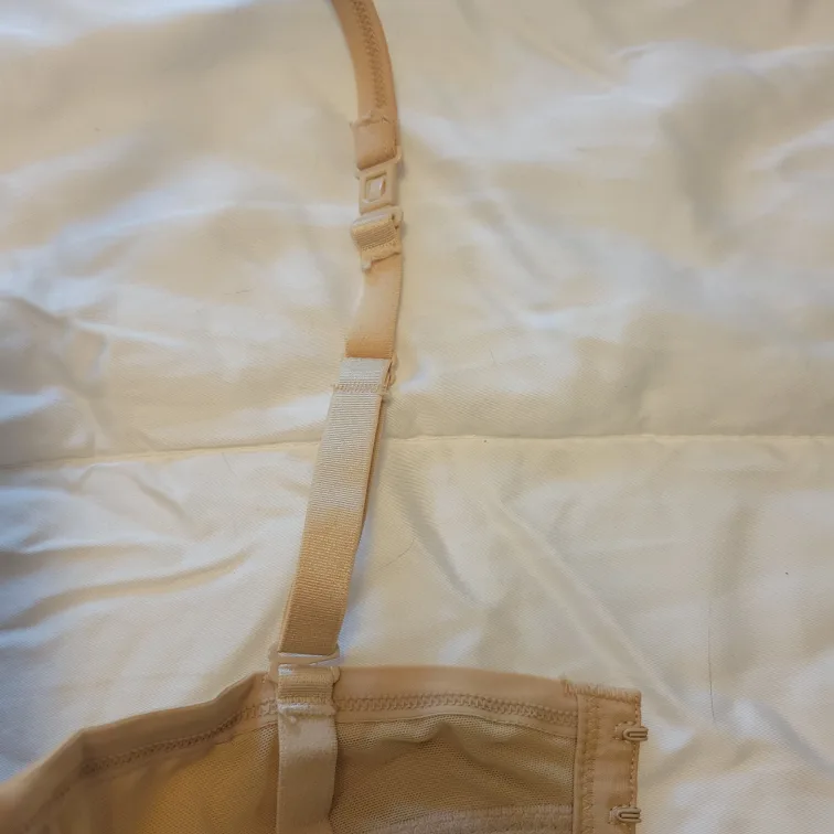 Change Padded T-shirt Bra 36 G image indicator(4)