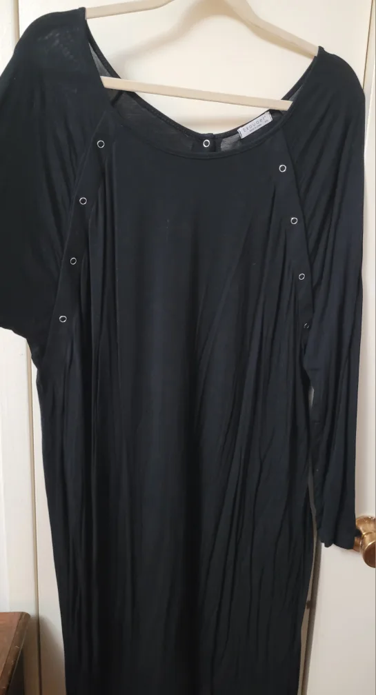 Maternity and Nursing Clothes-Size XXL image indicator(4)