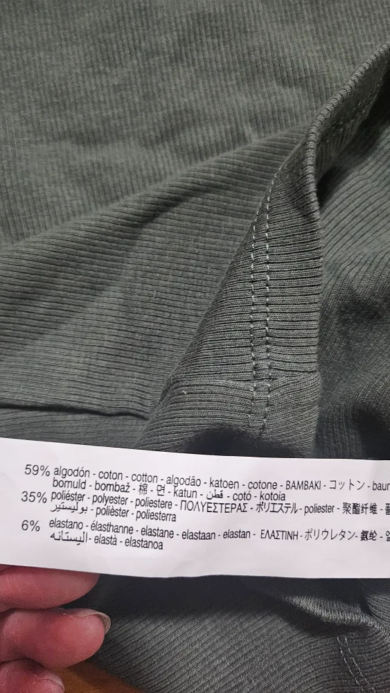 bershka cropped ribbed top image indicator(4)