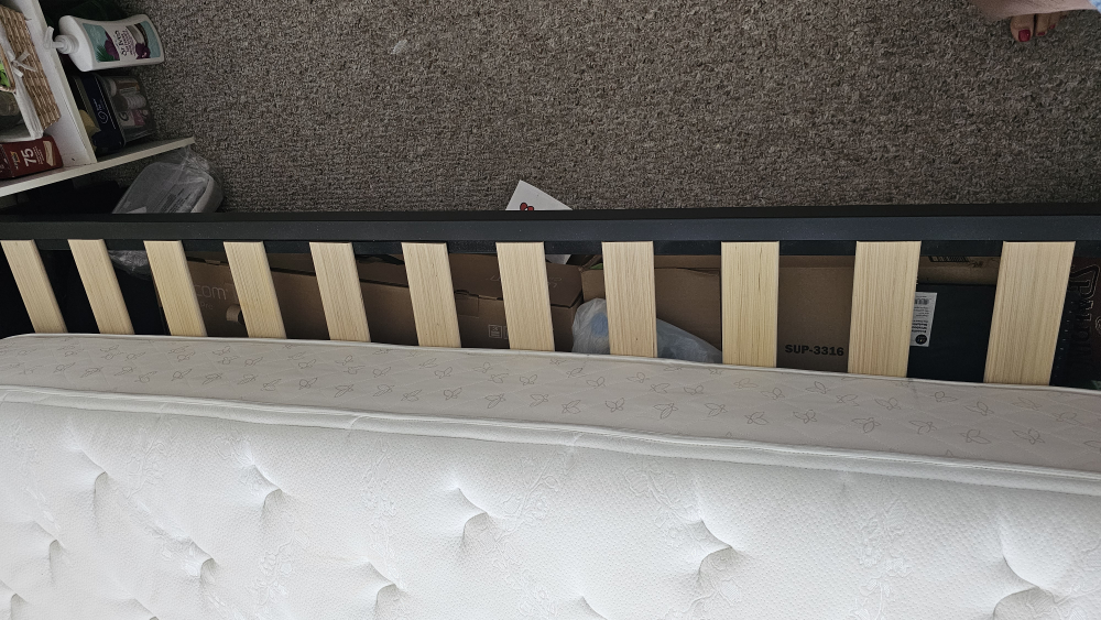 Queen Size Bed Frame and Mattress - photo 5