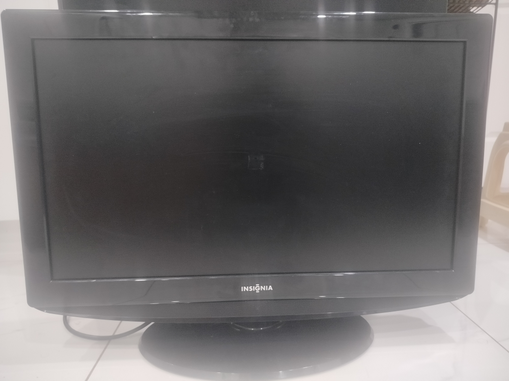 Insignia TV