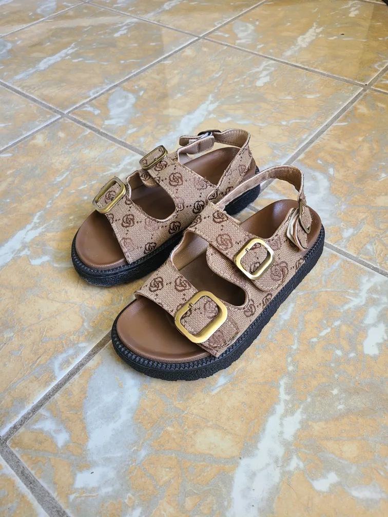 #freecycle Brown Buckle Sandals thumbnail