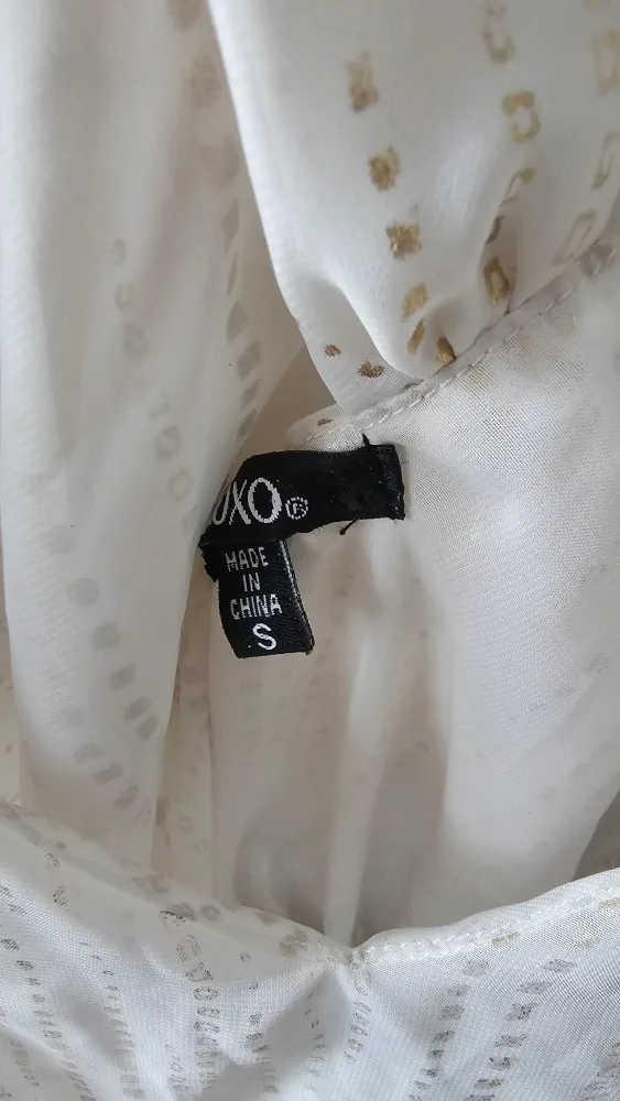 �💚 White and Gold Embellished Tank Top image indicator(3)