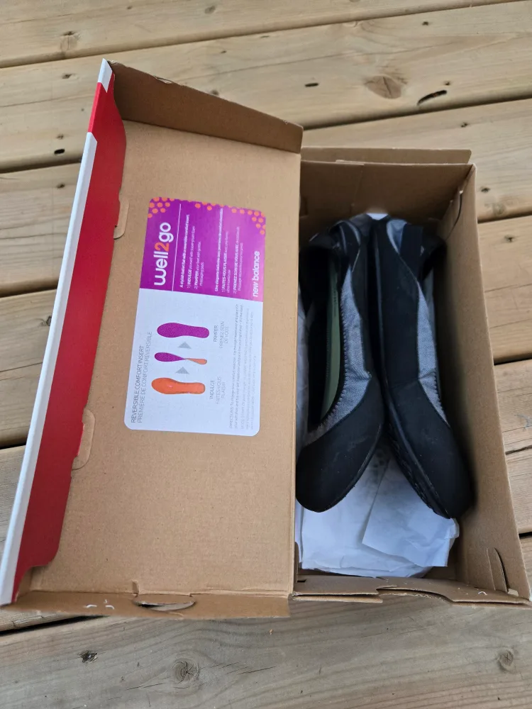 New Balance Wellgo Reversible Comfort Shoes image indicator(3)