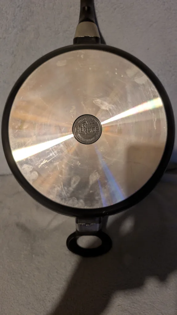 Heritage Stainless Steel Pan with Lid image indicator(2)