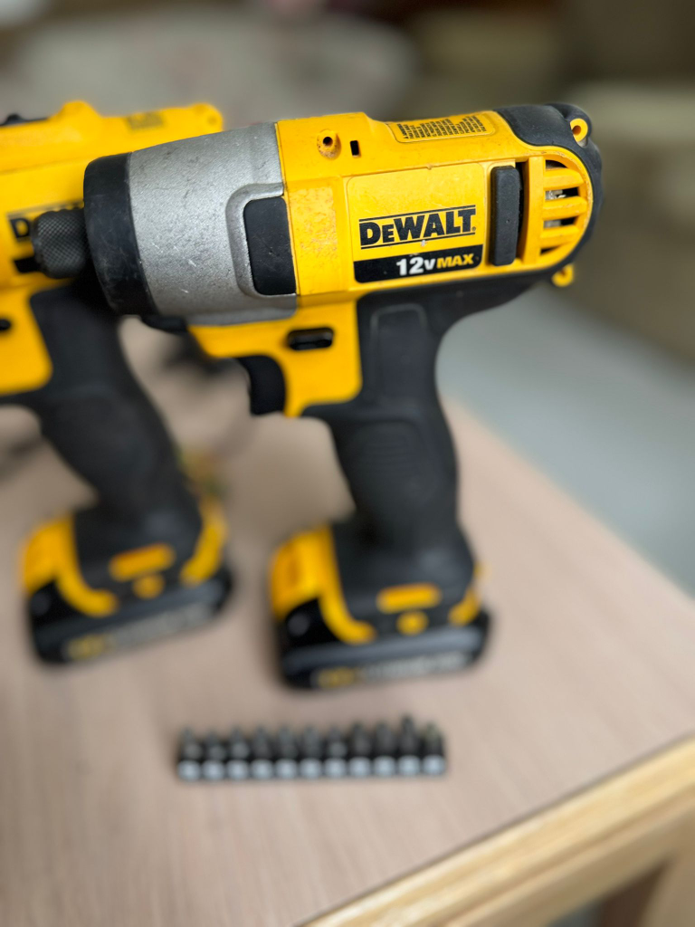 DeWalt 12V MAX Cordless Drill/Driver Kit - photo 2