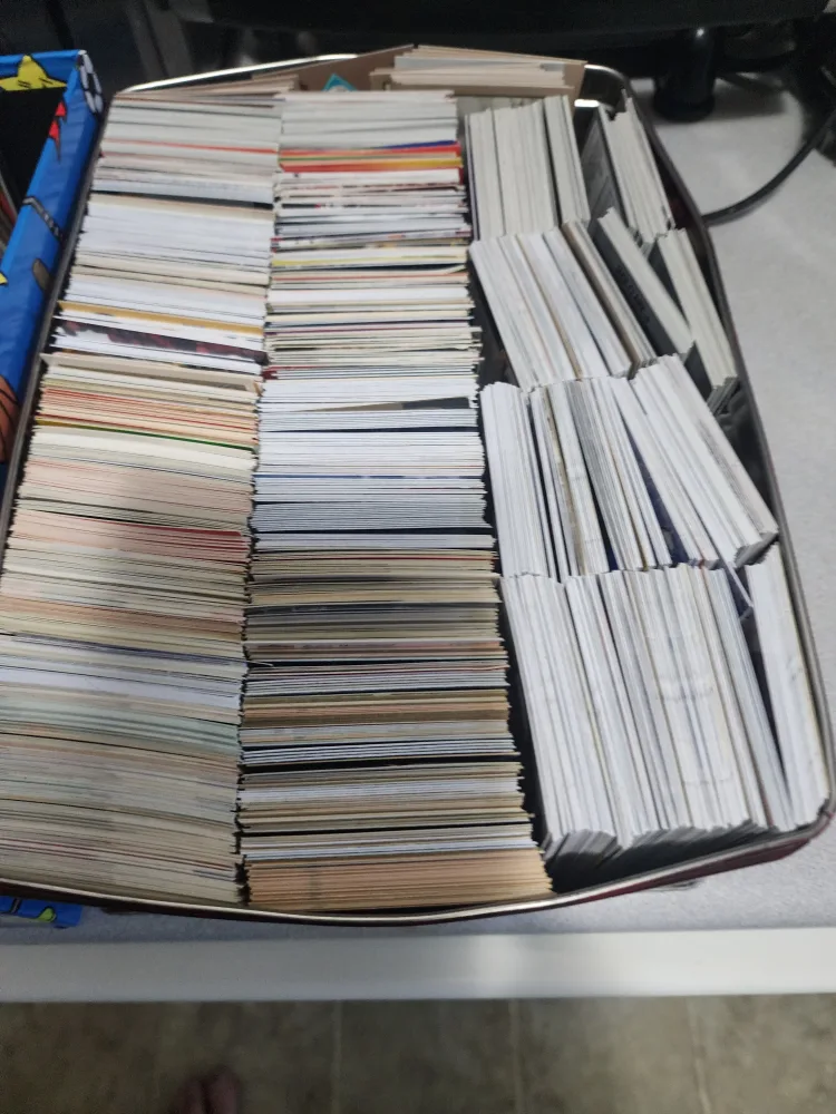 thousands of cards some from 1980s  most modern image indicator(2)