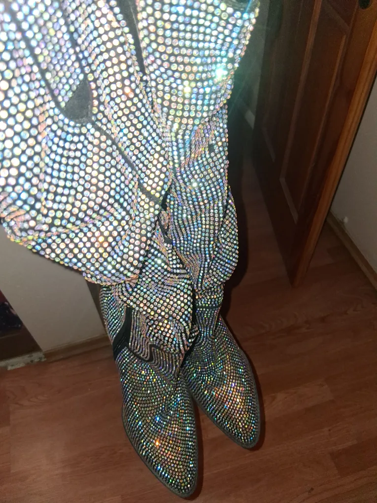 Rhinestone Boots image indicator(4)