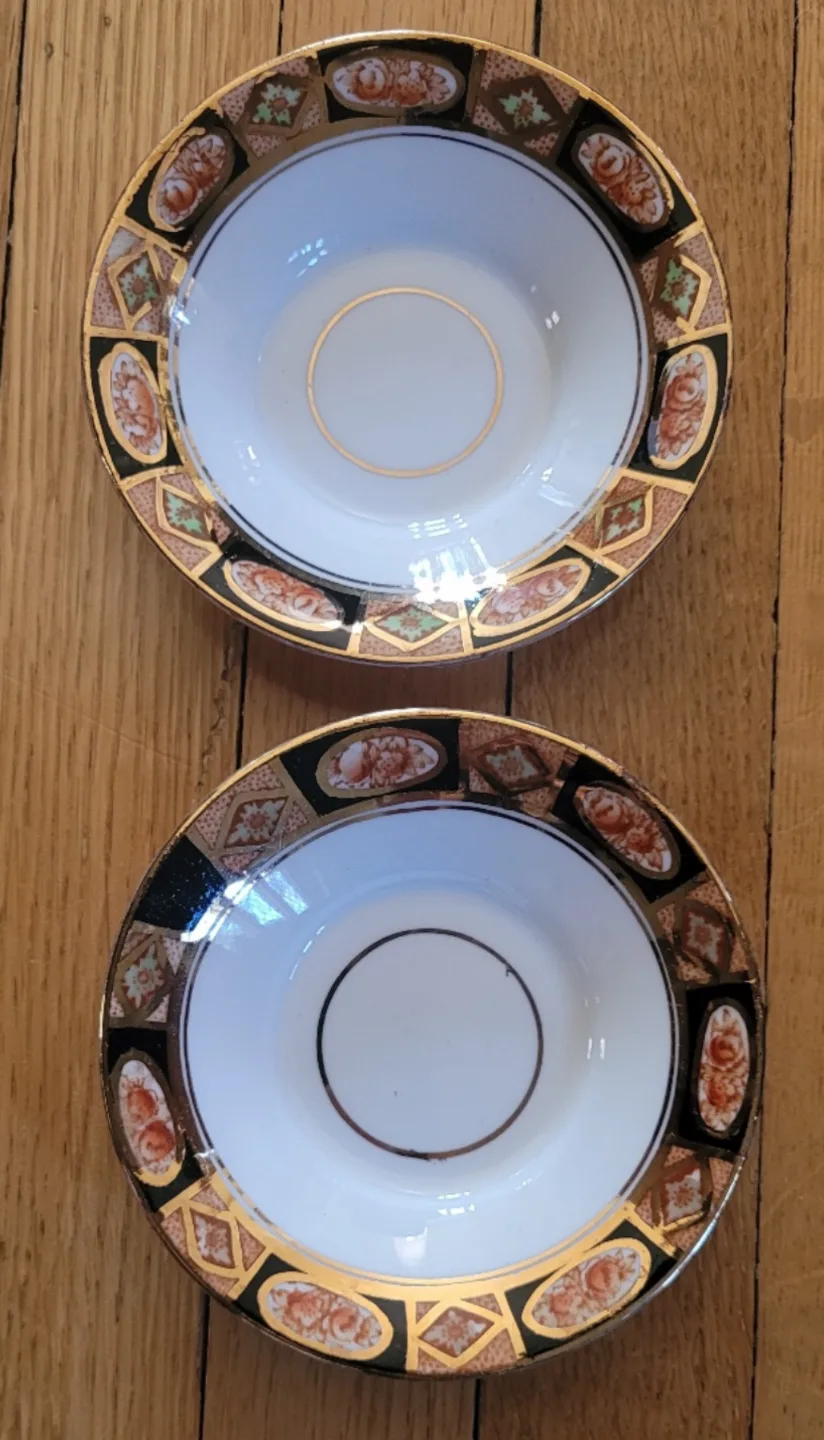 Royal Albert Vintage Decorative Plates image indicator(7)