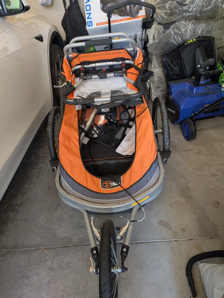 Via Velo Montalban Bike Trailer image indicator(2)