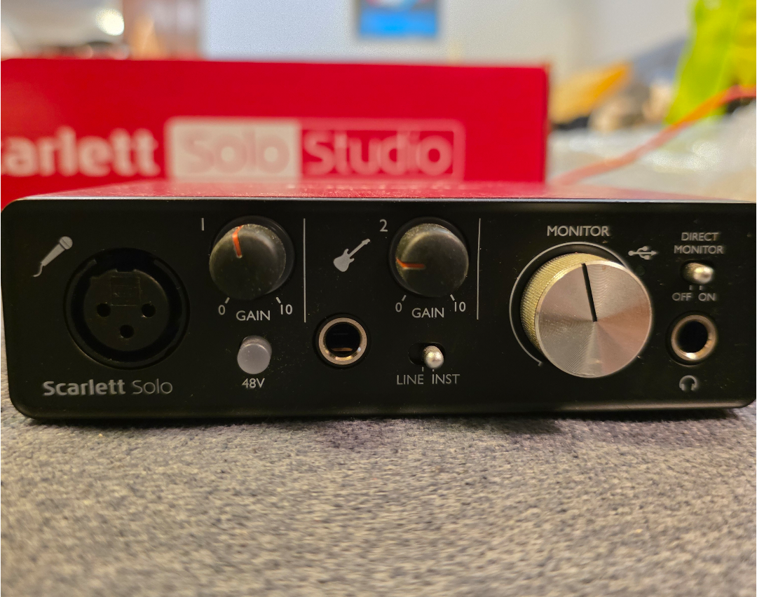 Focusrite Scarlett Solo Studio 2nd Gen Audio Interface - photo 4