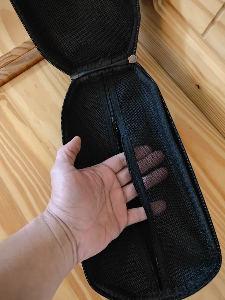 scooter Black handlebar storage pouch image indicator(4)