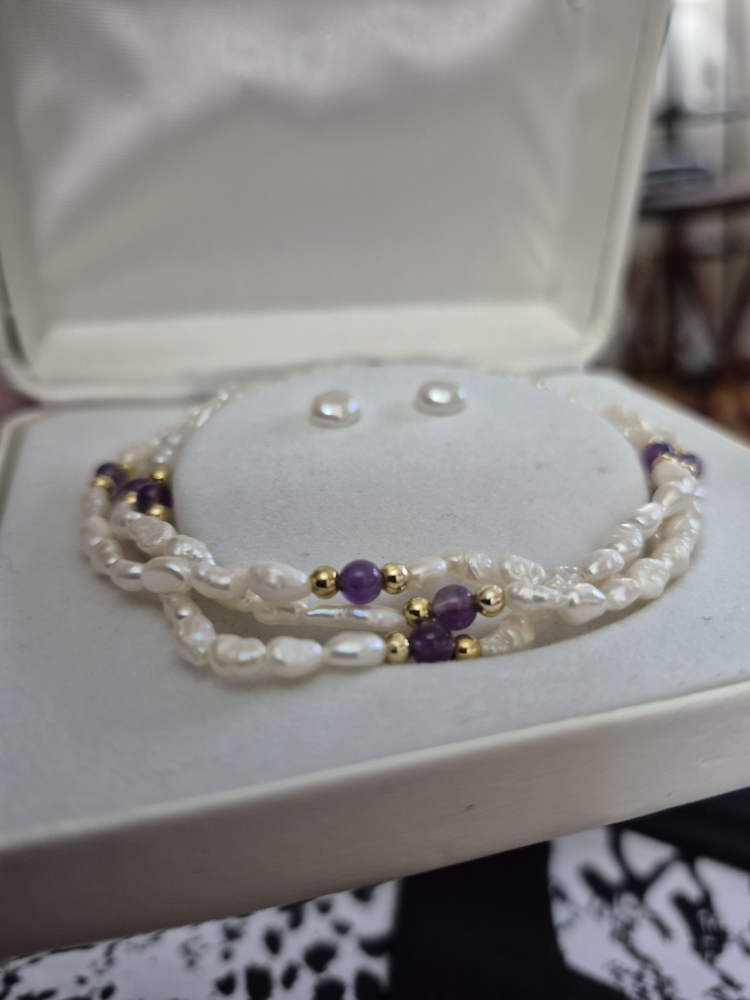 Pearl Necklace & Stud Earring Set