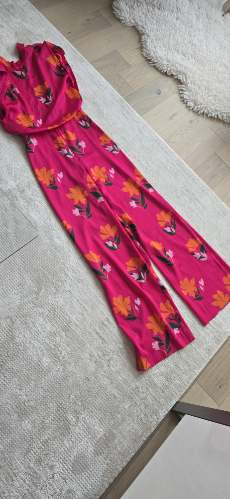 jumpsuit