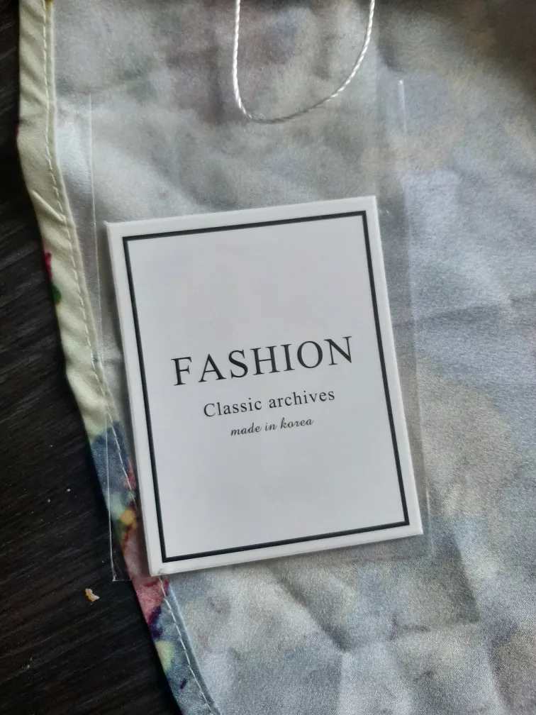 Fashion Classic Archives Floral Tube Top - Size M image indicator(3)