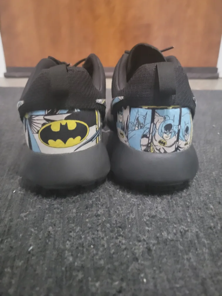 Nike Roshe Run Batman Sneakers image indicator(4)