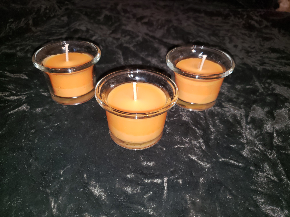 Delightfully Scented Beeswax Candles - photo 4