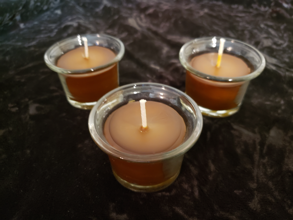 Delightfully Scented Beeswax Candles - photo 5