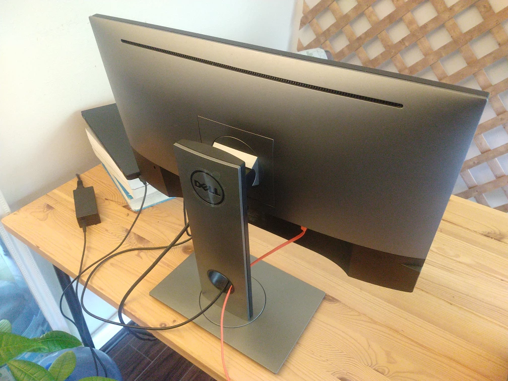 Dell UltraSharp 24 Monitor - U2417H - photo 2
