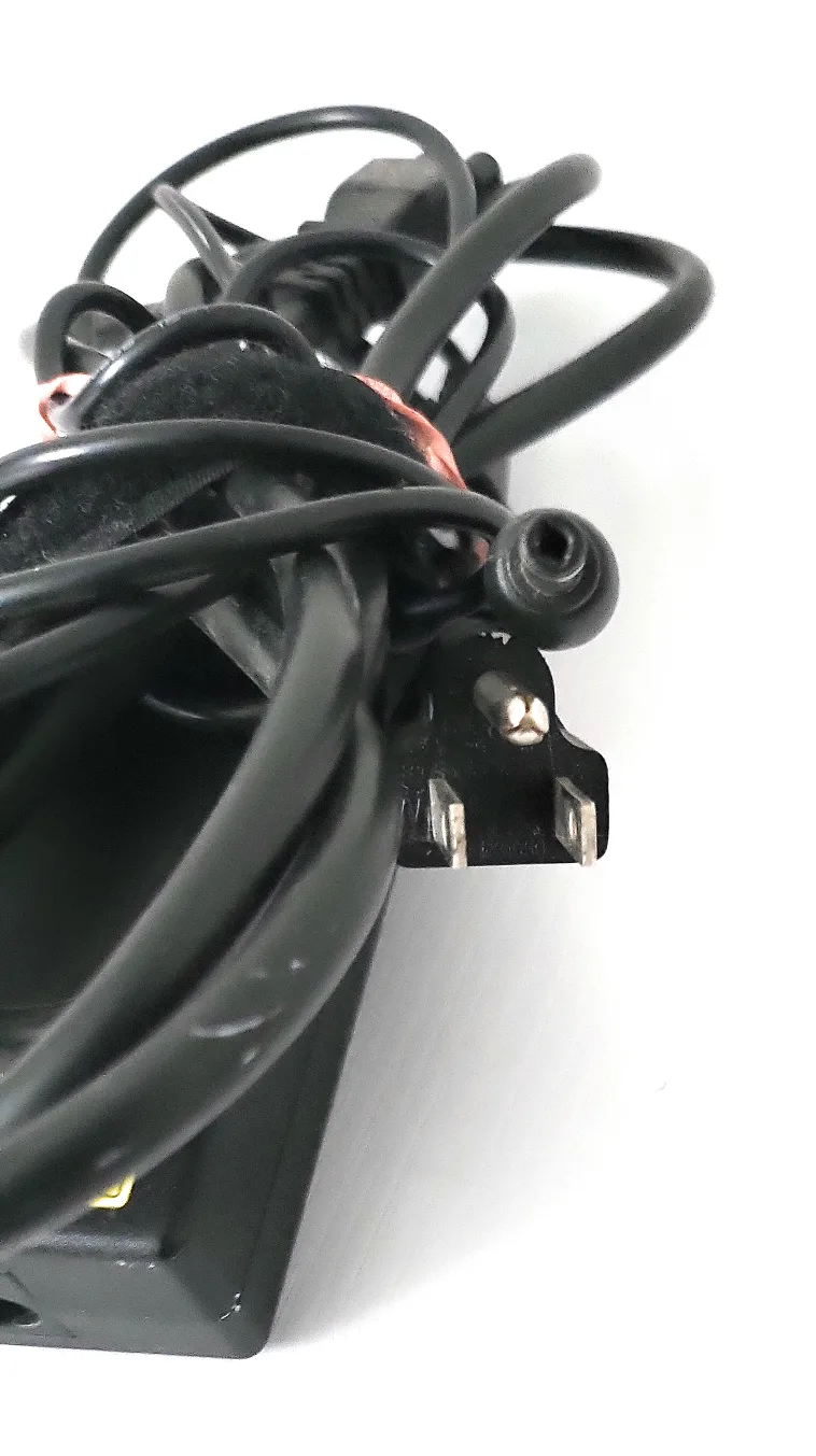 Toshiba Laptop Charger image indicator(5)