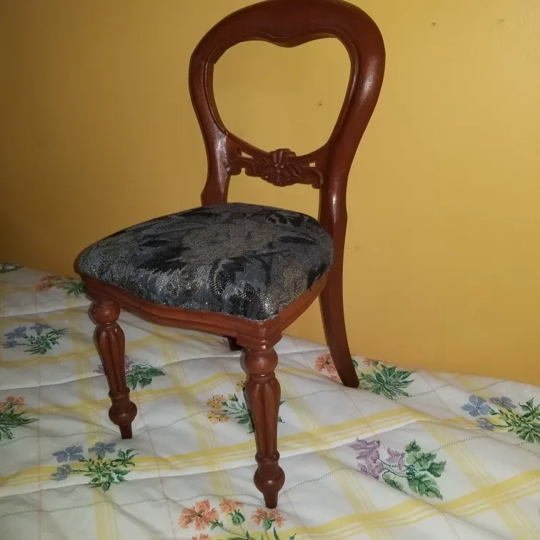 Wood reproduction Flute Leg Style Dutch Dining Chair image indicator(2)