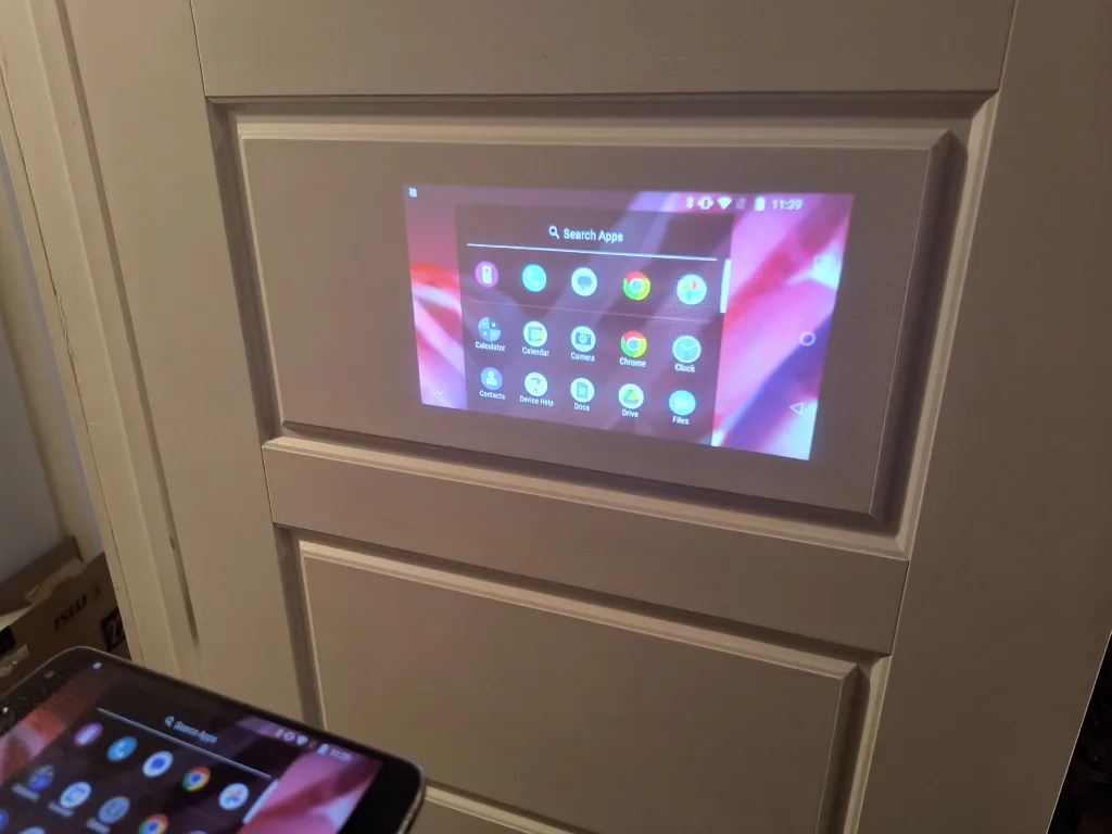 Moto Z2 Play with Rare Moto Mod Projector thumbnail
