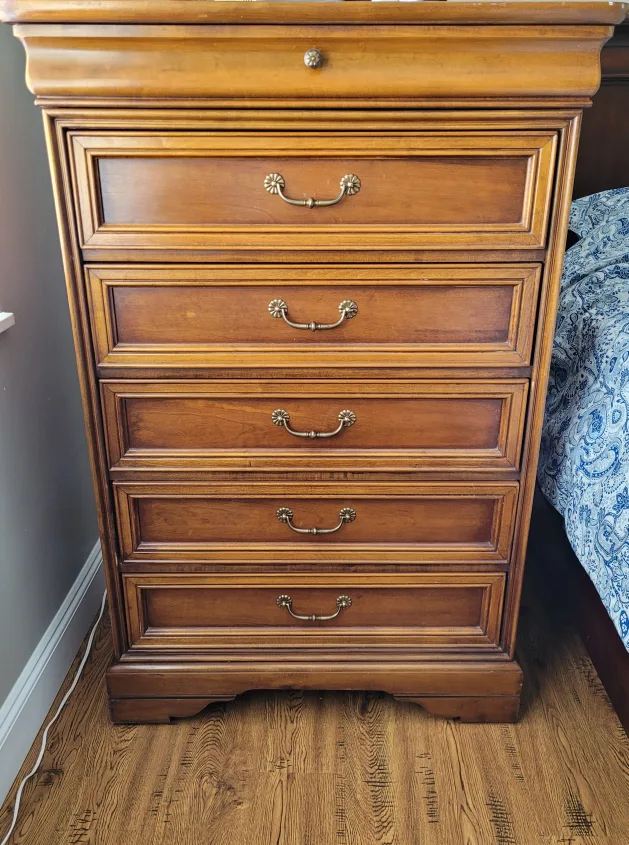 Lexington Wood Chest of Drawers thumbnail