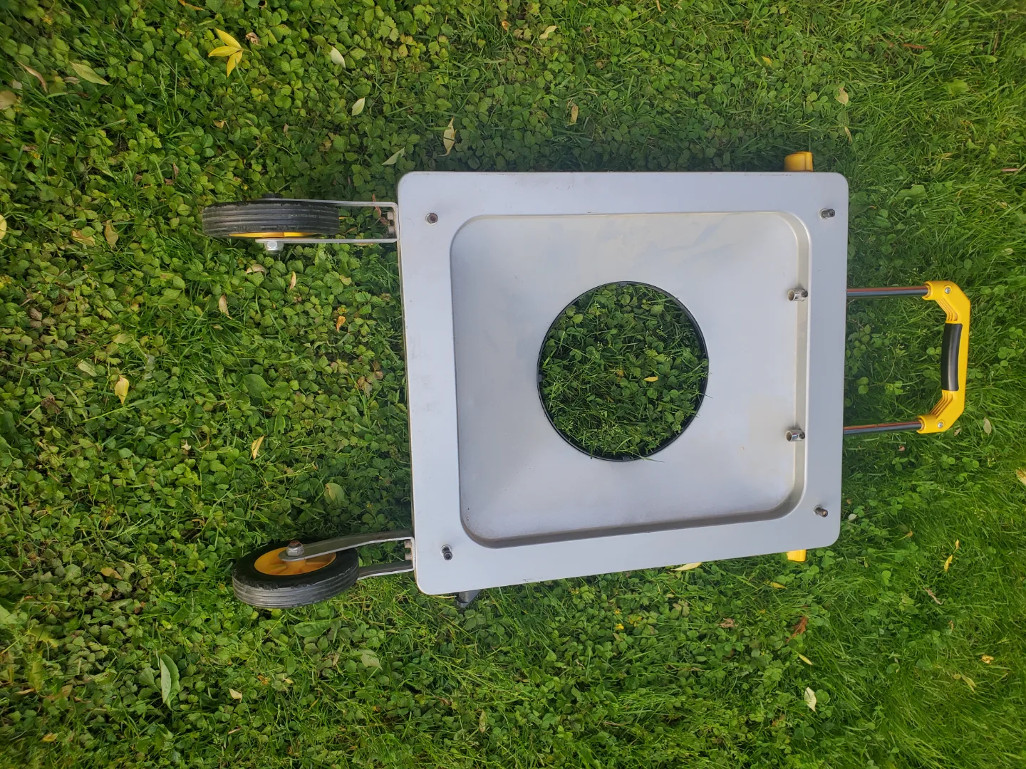 Foldable Table Saw Stand thumbnail