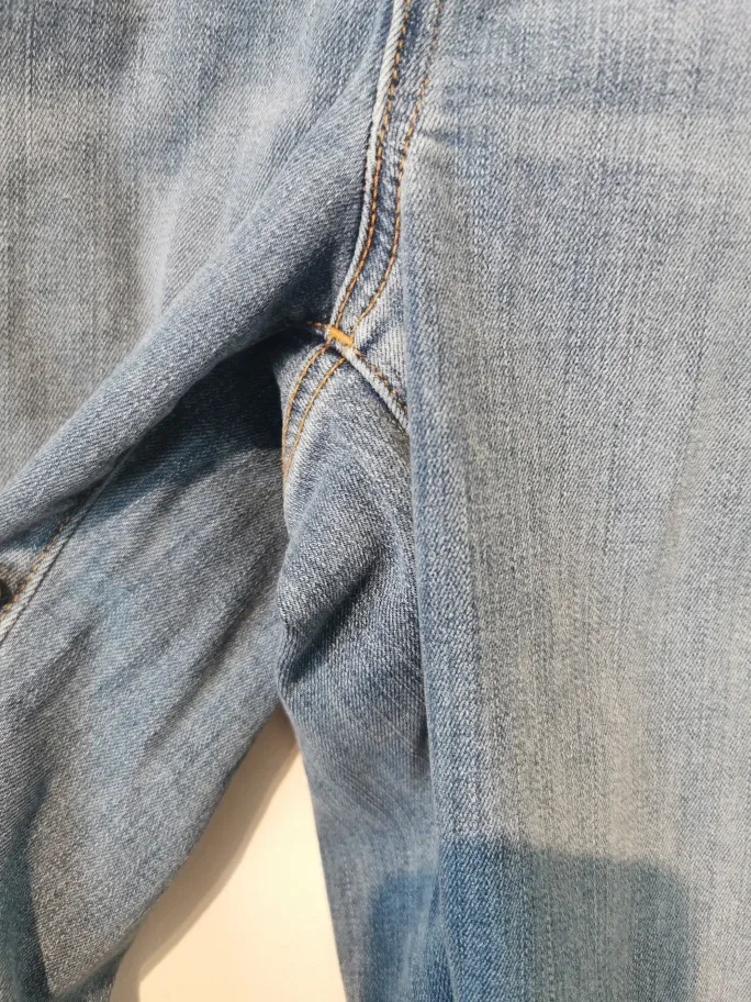 Madewell Keefe Wash Jeans s29 image indicator(5)