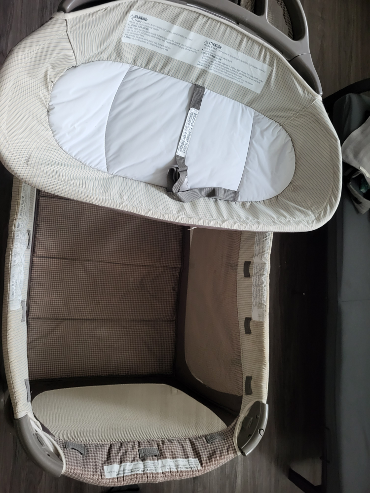 Graco Pack & play (playpen) - photo 2