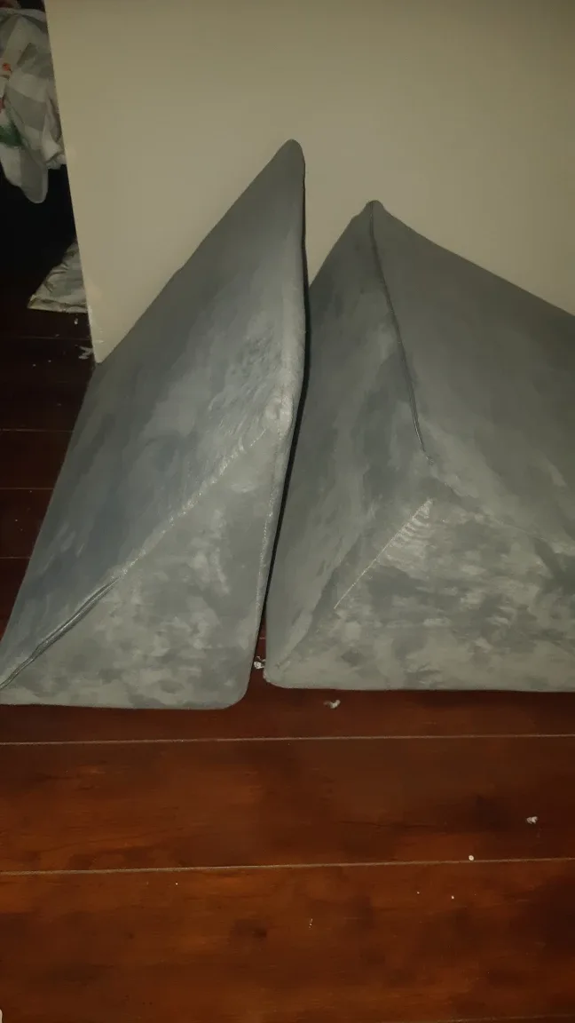 Grey Bed Wedge Pillow for relaxing and pain thumbnail
