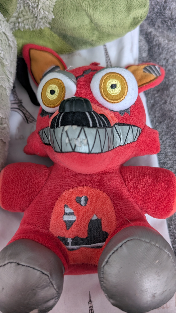 🦊 Funko Nightmare Foxy Plush – Five Nights at Freddy’s 4 🦊
