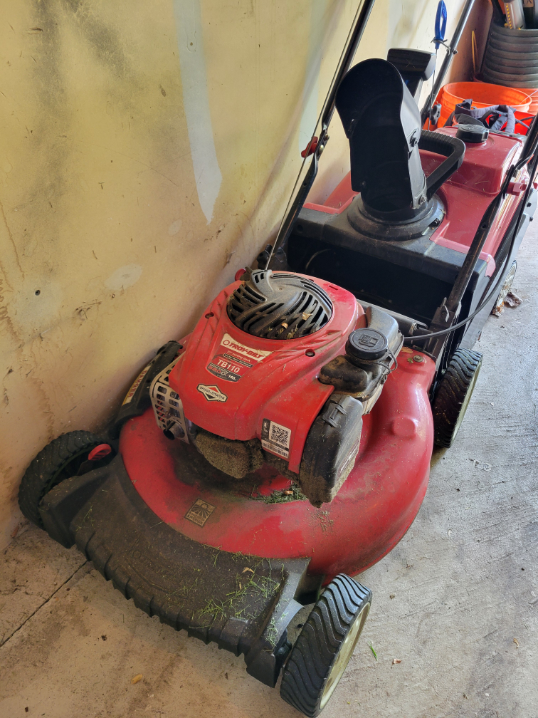 Troy-Bilt TB110 Lawn Mower - photo 2