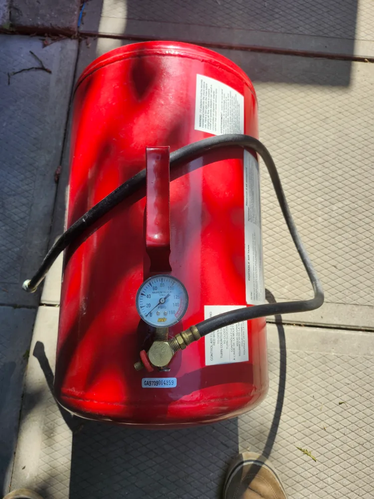Portable Air Tank (great condition) thumbnail