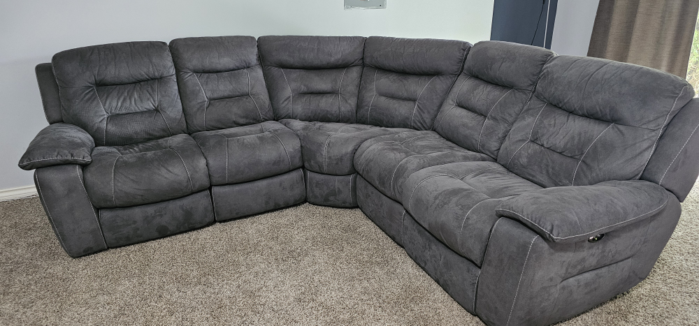 Sectional Sofa with Recliners