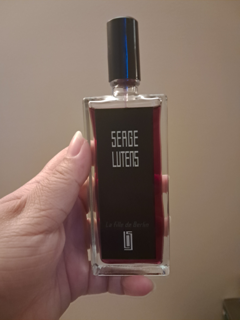 Serge Lutens La Fille de Berlin Perfume