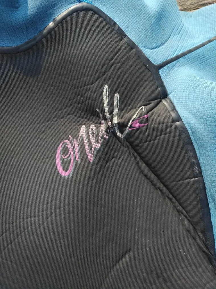 Women's O'Neill Wetsuit - Size S image indicator(2)