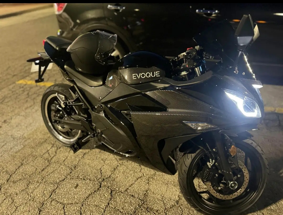 Evoque Black Motorcycle - photo 3