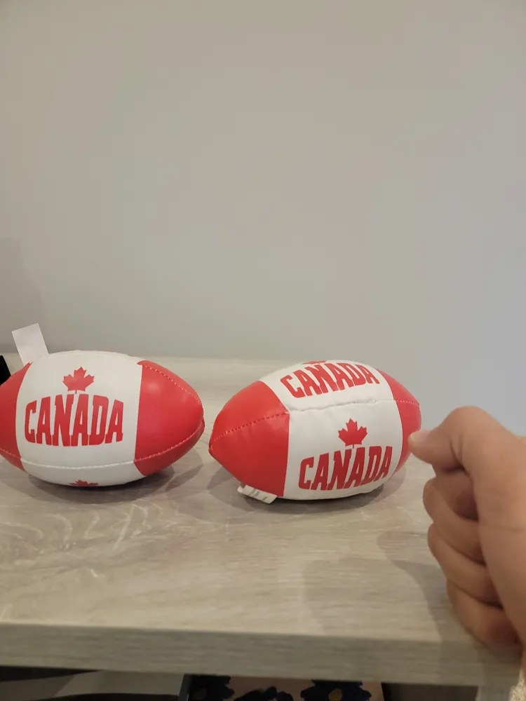Canada foot balls thumbnail