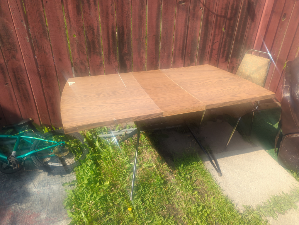 Extendable Dining Table