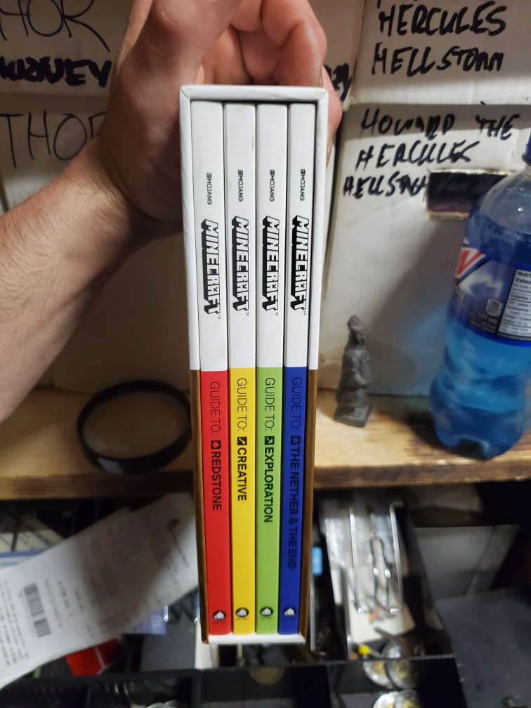 Minecraft Guide Collection Box Set - photo 3