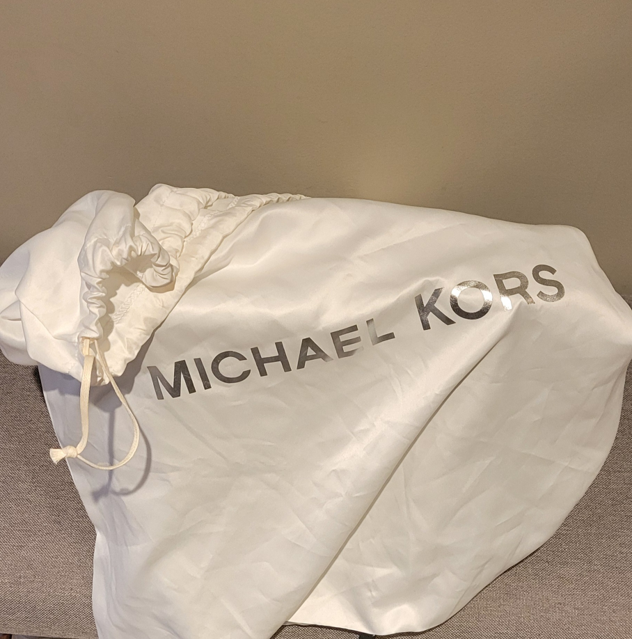 Michael Kors Medium Sutton Handbag - photo 3
