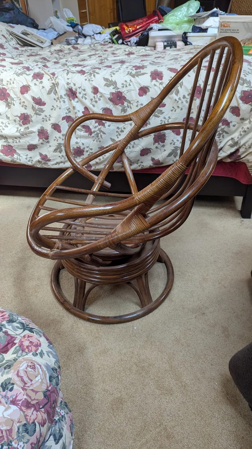 Vintage Bamboo Swivel Chair/ Cushion image indicator(4)