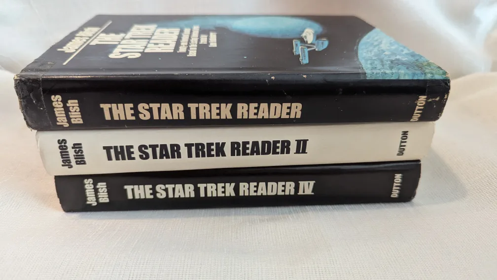 Star Trek Reader Books 1970s by James Blish 1st Editions image indicator(2)