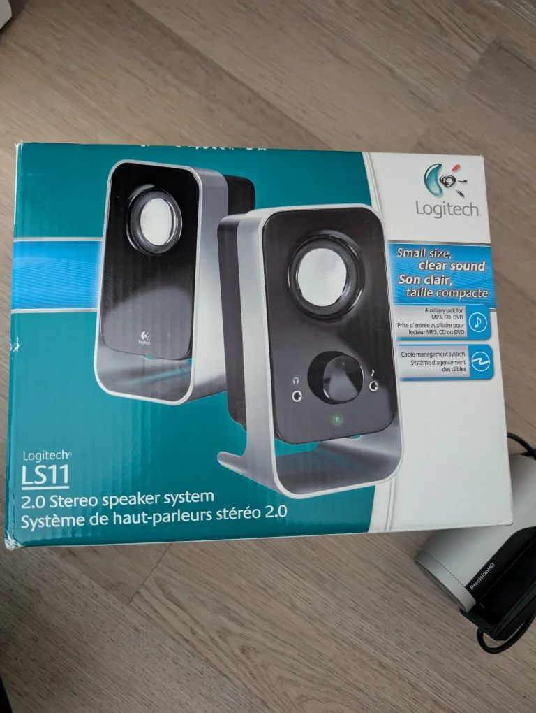 Logitech LS11 2.0 Stereo Speakers thumbnail