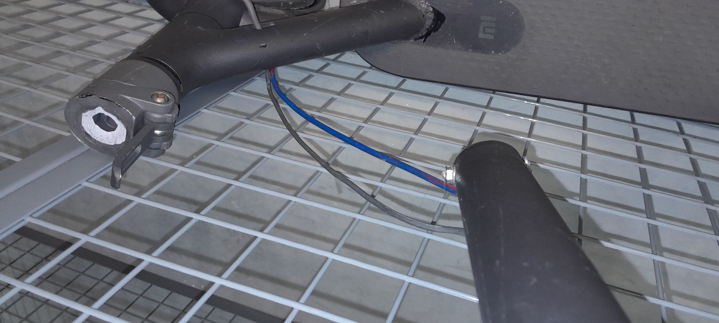 Xiaomi Mi Electric Scooter - Damaged - photo 5