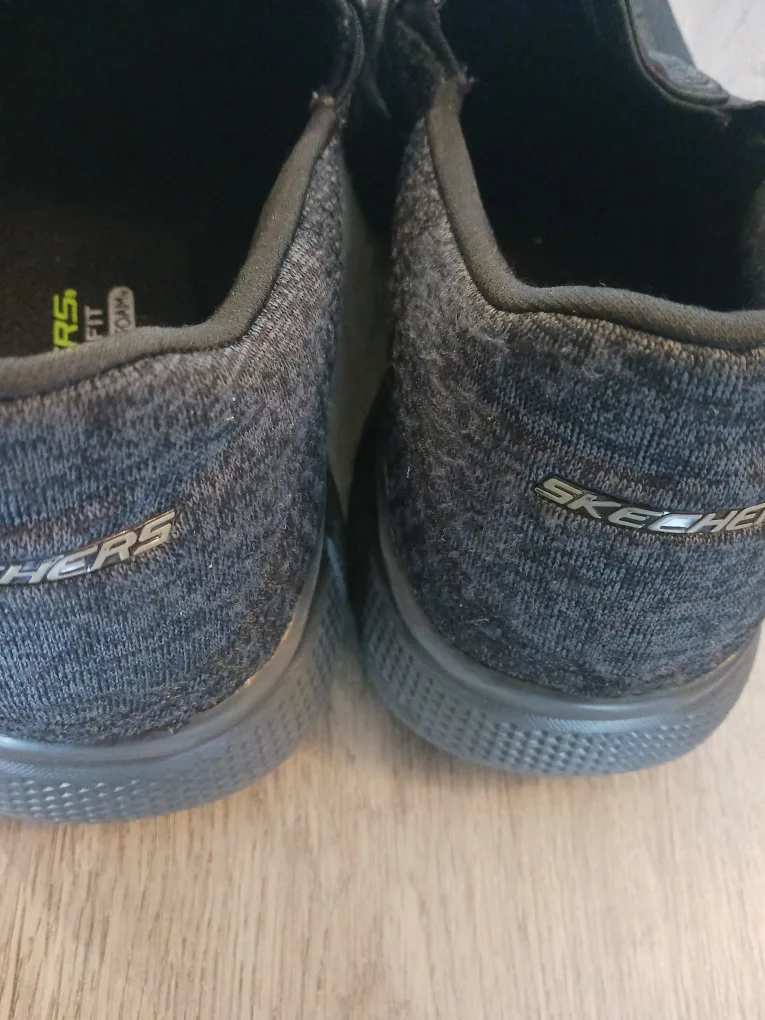 Skechers Slip-on Sneakers image indicator(2)